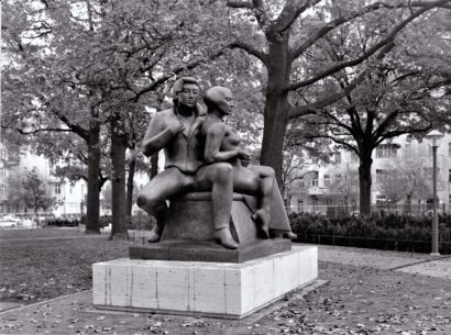 Skulpturengruppe Bettina und Achim von Arnim